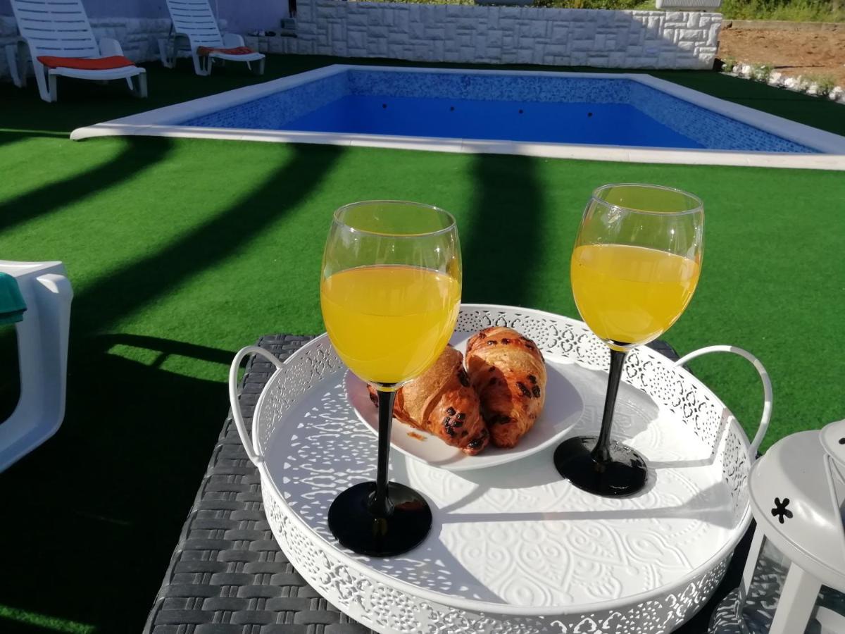 Holiday House M&A&K With Swimming Pool Kastel Stafilic Ngoại thất bức ảnh