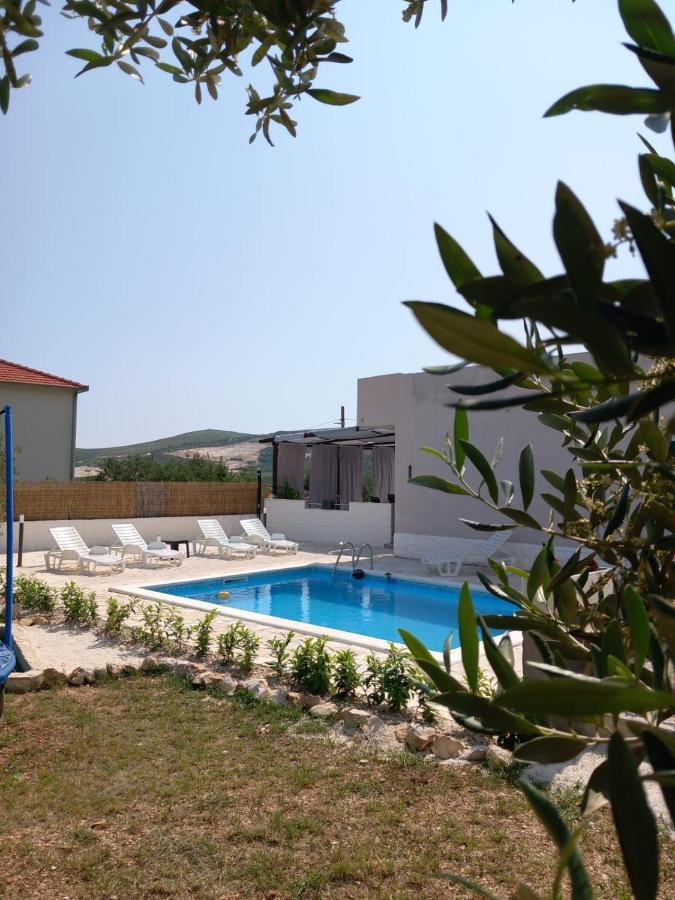 Holiday House M&A&K With Swimming Pool Kastel Stafilic Ngoại thất bức ảnh