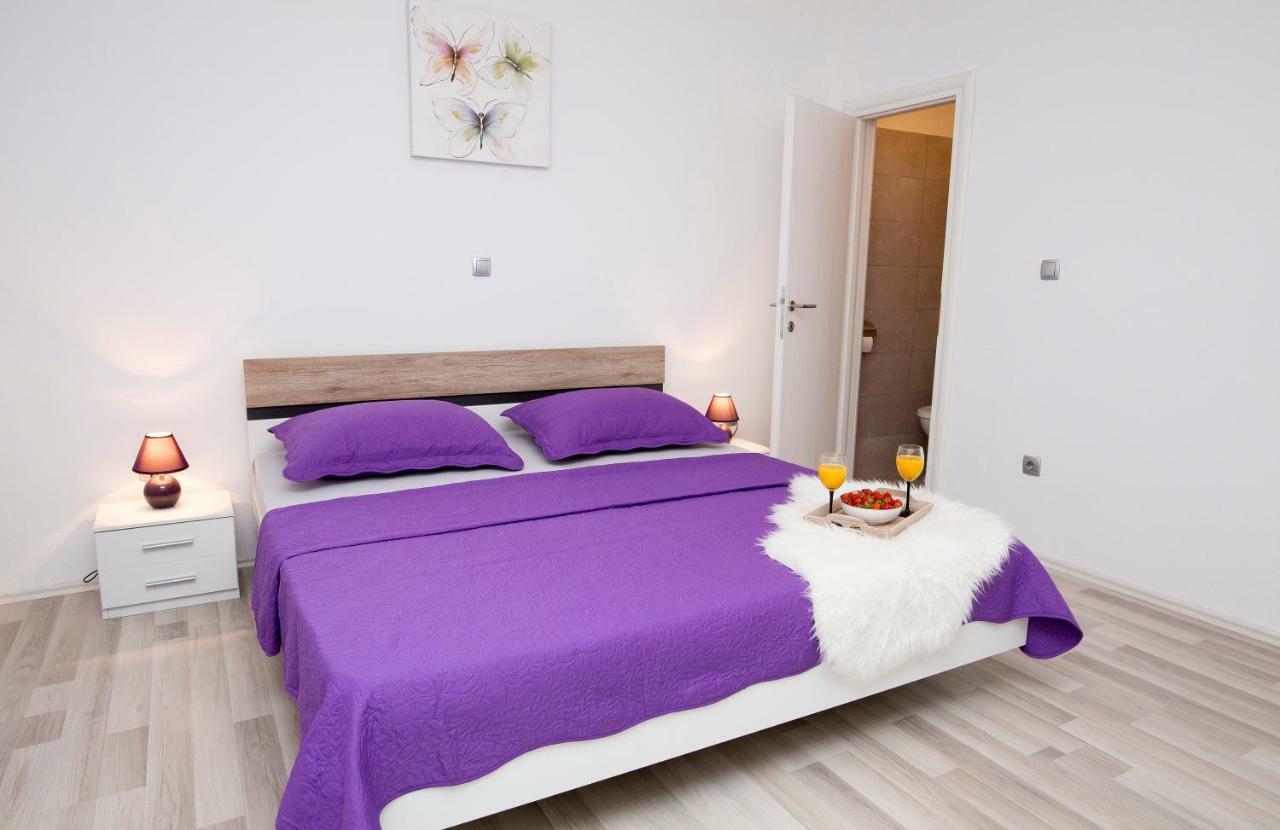 Holiday House M&A&K With Swimming Pool Kastel Stafilic Ngoại thất bức ảnh