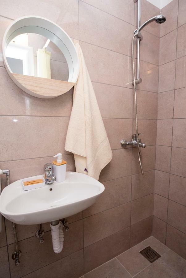 Holiday House M&A&K With Swimming Pool Kastel Stafilic Ngoại thất bức ảnh
